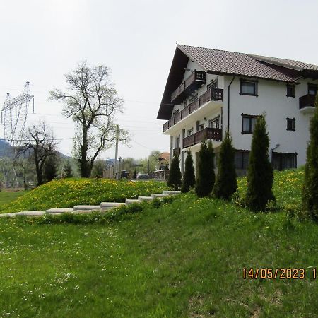 Ograda De La Munte Villa Bran  Bagian luar foto