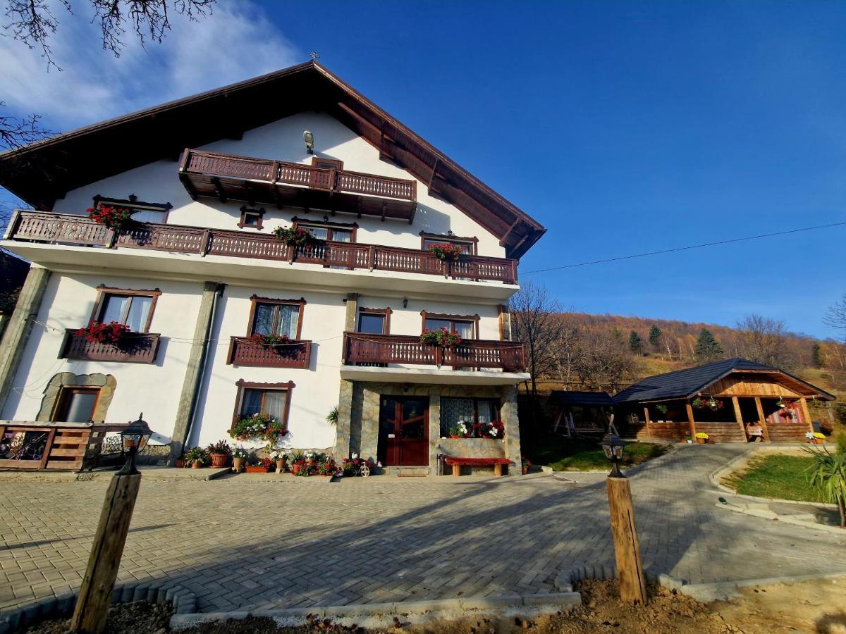 Ograda De La Munte Villa Bran  Bagian luar foto