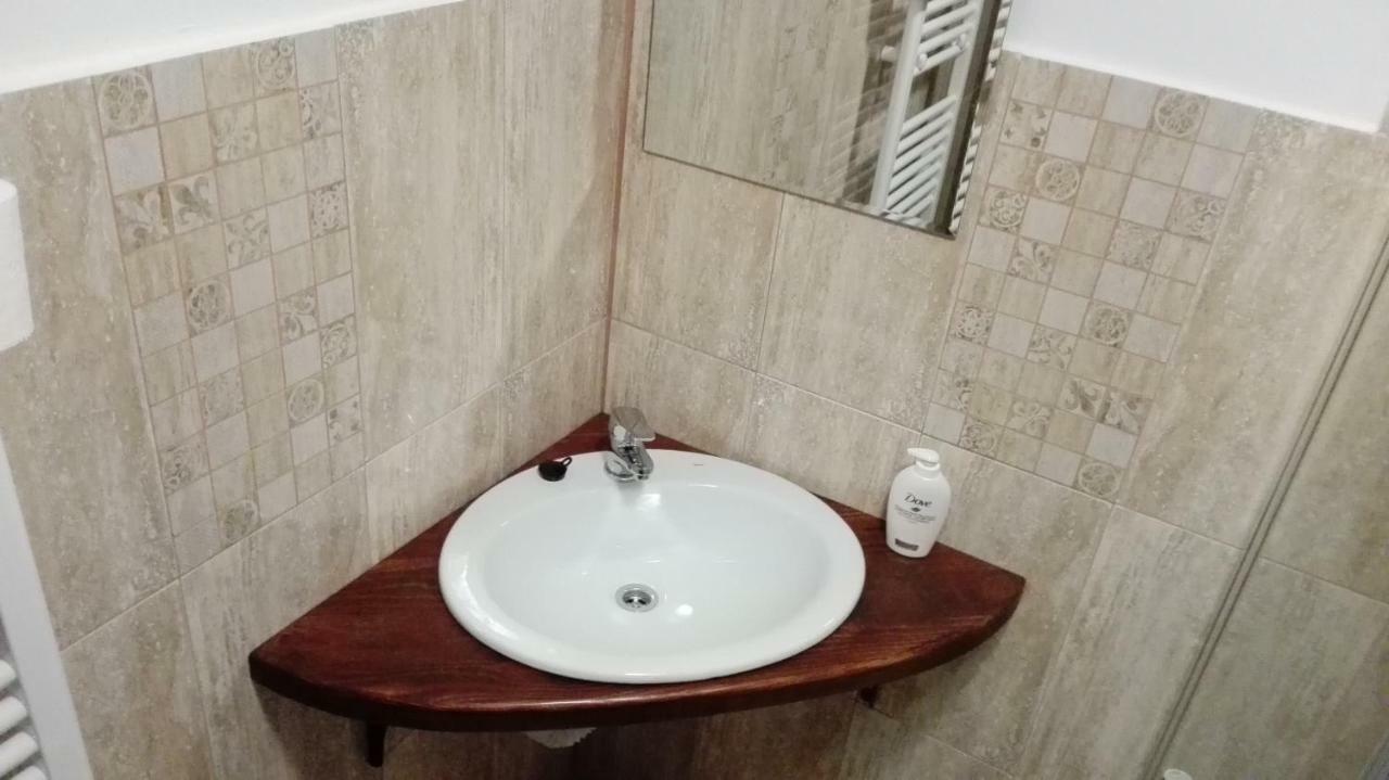 Ograda De La Munte Villa Bran  Bagian luar foto